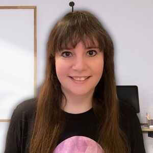 Meet your Posher, Linzi